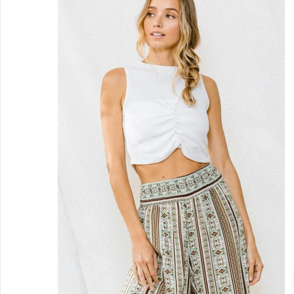 #368 SALE 🛑M, L Off White Knit Rib Crew Neck Crop Top